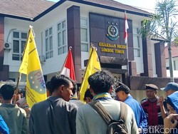 Mahasiswa Desak Kejari Lombok Timur Usut Tuntas Kasus Jual Beli Titik MBG