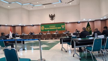 Tilap Duit Lelang Rp 2 Miliar, Mantan Ketua PN Kudus Dipecat