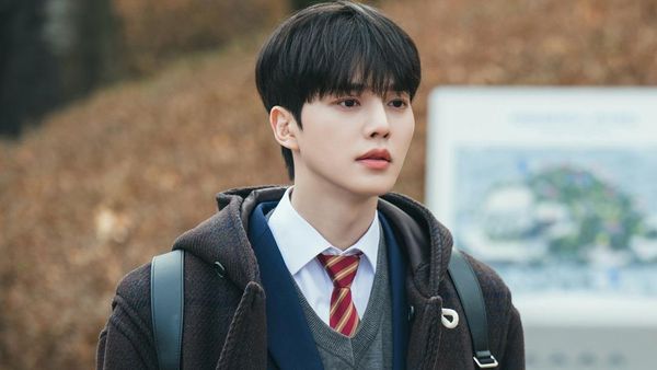 Pesona Song Kang Balik Jadi Anak SMA, Bintangi Drakor Four Hands Two Sonatas