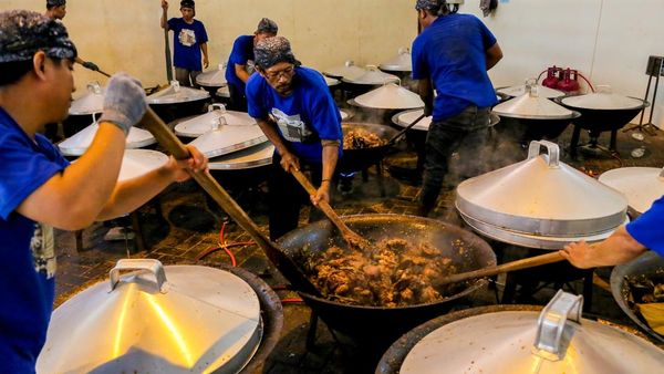 Tradisi Nasi Jangkrik Sunan Kudus Kembali Digelar