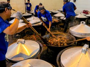 Tradisi Nasi Jangkrik Sunan Kudus Kembali Digelar