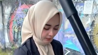 Viral Penjual Cilok Ibu Tunggal di Lampung Berhijab Rapi Dikira Pegawai Bank