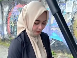 Viral Penjual Cilok Ibu Tunggal di Lampung Berhijab Rapi Dikira Pegawai Bank