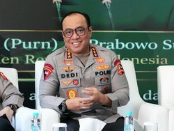 Wakapolri Luncurkan Buku ke-42 Berjudul Mengawal Pangan, Menuai Aman