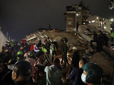 Caracas Diguncang Gempa Dahsyat! Bangunan Runtuh, Korban Dievakuasi