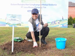 Terapkan Prinsip Berkelanjutan, Jasa Marga Gelar Penanaman Pohon Serentak