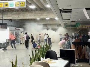 Video: Kengerian di Bandara Maiquetia saat Venezuela Diguncang Gempa