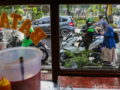Kabar Baik untuk Driver Ojol, Potongan Aplikasi Turun Jadi 8 Persen