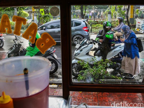 Kabar Baik untuk Driver Ojol, Potongan Aplikasi Turun Jadi 8 Persen