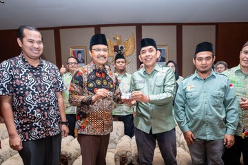 Gus Ipul Ajak SP2MI Bantu Mutakhirkan Data Siswa Program Sekolah Rakyat