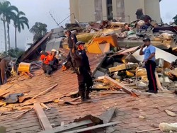 Gempa Dahsyat Venezuela, Bangunan Hancur-Puing Berserakan di Jalan