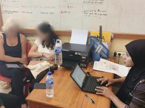 WN Australia Nyaris Diperkosa, Guru Tilap Tabungan, TNI Gadungan Aniaya Pacar