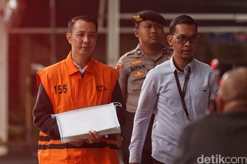 KPK Kembali Periksa Bupati Nonaktif Rejang Lebong