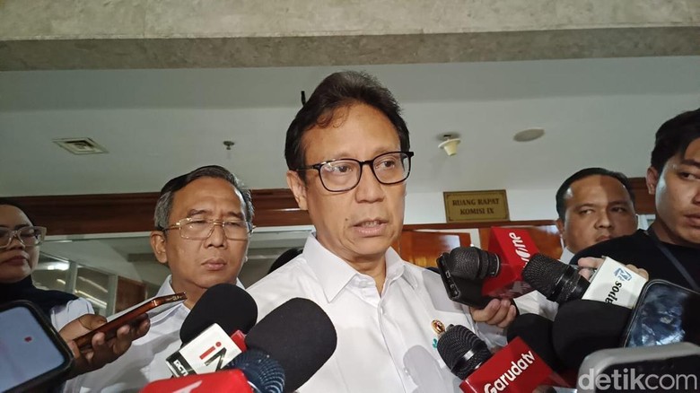 Arahan Menkes Usai Viral Sekolah dan MBG Tetap Jalan di Tengah Karhutla