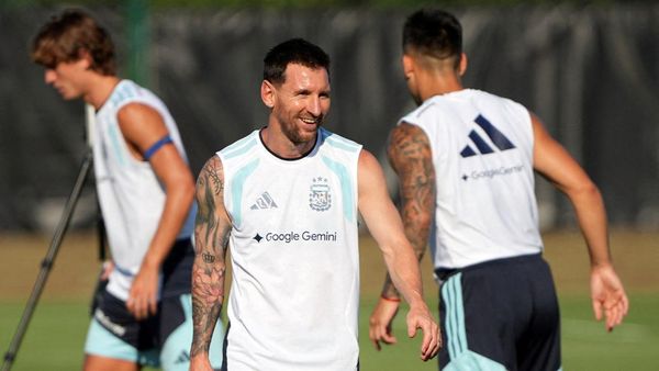 Messi Pimpin Latihan Argentina Jelang Laga Terakhir