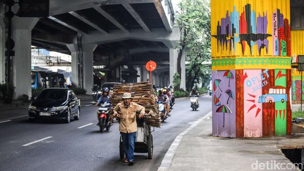 Mural Menuju 5 Abad Jakarta Hiasi Kawasan Kebon Nanas