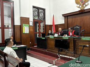 Samuel Dituntut 4 Tahun Bui di Kasus Pengusiran Nenek Elina