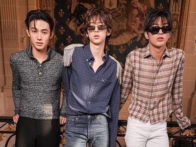 BIGHIT Family Ngumpul! Jimin BTS & Trio CORTIS Hadiri Show Dior di Paris