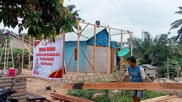 Polres Rohil Bedah Rumah Warga, Wujud Kepedulian Polri di Hari Bhayangkara
