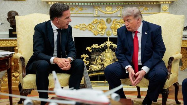 Potret Trump Ketemu Bos NATO, Ngaku Kecewa Nggak Dibantu Serang Iran