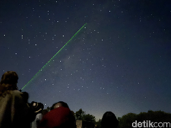 Stargazing di The Pinnacles, Cara Terbaik Menikmati Langit Australia Barat