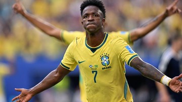 Isapan Jempol Skotlandia Vs Brasil Diganggu Serangan Alien