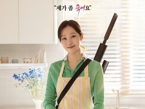 Gong Hyo Jin Pakai Celemek-Bawa Senjata di Poster A Bona Fide Killer