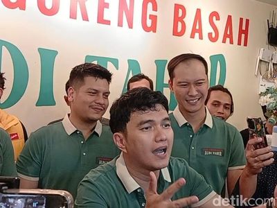 Cerita Aldi Taher Palsukan Karangan Bunga dari Raffi Ahmad