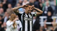 Dengan kepergian Howe, rumor transfer Bruno Guimaraes pun kian kencang. Kabarnya ia akan digaet Arsenal dengan biaya tak kurang dari 70 juta Pound. Sang pemain kabarnya juga ingin pindah. Foto: NurPhoto via Getty Images/NurPhoto