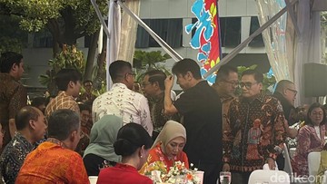 Di Depan Shin Tae-yong, Pramono Harap Persija Beri Hadiah Spesial di HUT Jakarta