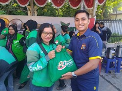Polda Riau Resmikan Rest Area dan Bagikan Bansos ke Ojol Sambut HUT Bhayangkara
