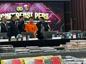 Polri Tangkap Buron Most Wanted Asal China di Bandara Soetta