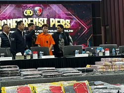 Polri Tangkap Buron Most Wanted Asal China di Bandara Soetta