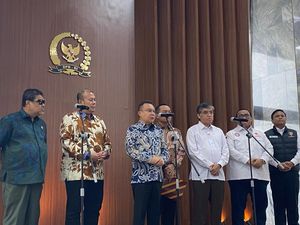 Dasco Pimpin Rapat Koordinasi Bareng Mensesneg-Bos Buruh Bahas Potensi PHK