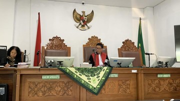 KPK Tak Hadir, Sidang Praperadilan Bos PT JN Ditunda
