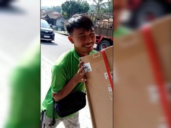 Warga Nagreg Kaget, Ada Kurir Cari Tersangka Taufik Hidayat Buat Antar Kulkas