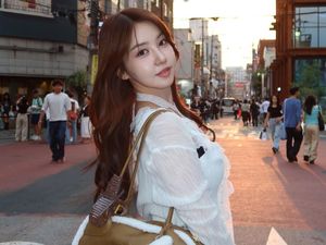 Single Era Vilmei: Nikmati Senja di Jalanan Korea Makan Salt Bread