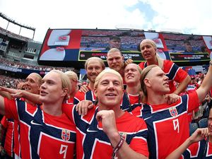 Gaya Channing Tatum Dandan Jadi Kembaran Erling Haaland di Piala Dunia 2026