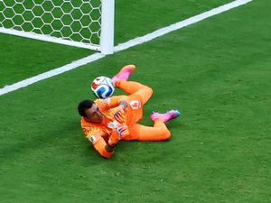 Muslera Rajanya Blunder