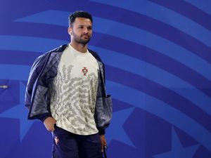 AC Milan Mau Gaet Striker PSG Ini, Siap Pecahkan Rekor Klub