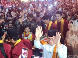 Pramono-Rano Hadiri Puncak HUT DKI Ke-499, Diiringi Alunan Tanjidor