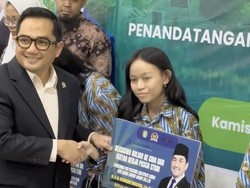 Josepha dan 9 Siswa SMAN 1 Pontianak Terima Beasiswa ke China