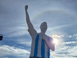 Argentina Abadikan Messi Lewat Patung Raksasa 70 Ton di Patagonia