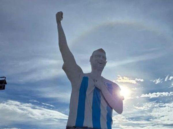 Patung Lionel Messi 29 Meter di Argentina Banjir Kritik, Bentuknya Aneh