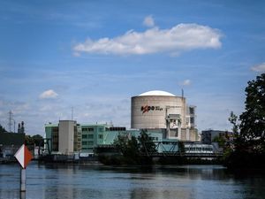 Swiss Matikan Reaktor Nuklir Imbas Gelombang Panas Ekstrem