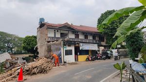 Potret Rumah-Bangunan Kos Ambruk di Benhil gegara Longsor