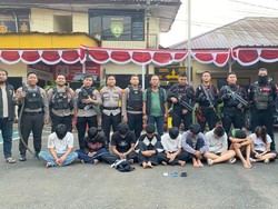 8 Remaja Tawuran di Ciracas Ditangkap, ABG Cewek Turut Diamankan