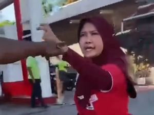 Viral Petugas SPBU Wanita di Parepare Cekcok dan Serang Sopir Truk Antre BBM