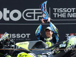 7.952 Hari usai Tamada Kalahkan Rossi, Ai Ogura Bawa Jepang Menang Lagi
