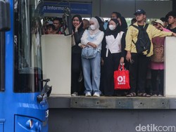Warga Oke Aja Tarif Transjakarta Naik Asal Fasilitas Ditingkatkan
